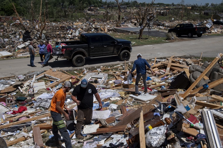 London KY neighborhood after tornado